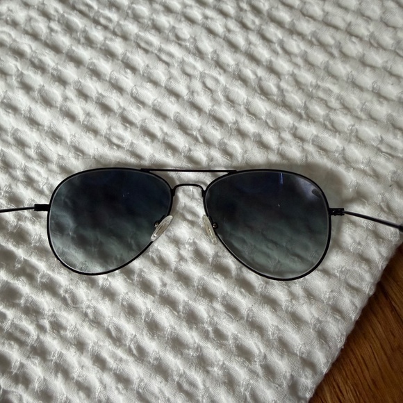 DIFF CRUZ AVIATORS SUNGLASSES, BLACK/SMOKE, UNISEX main image 5